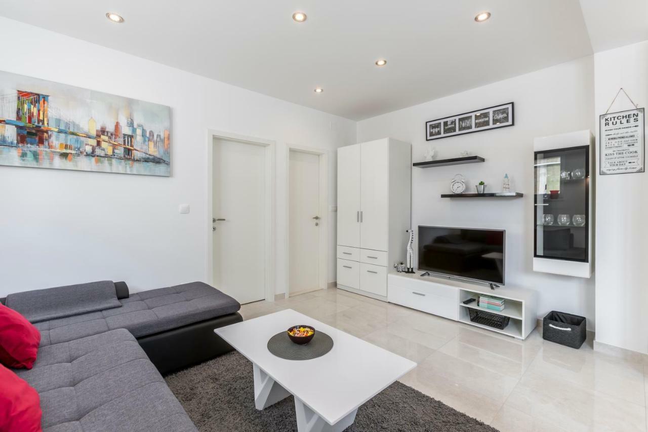 Apartments Amore Split Exterior photo