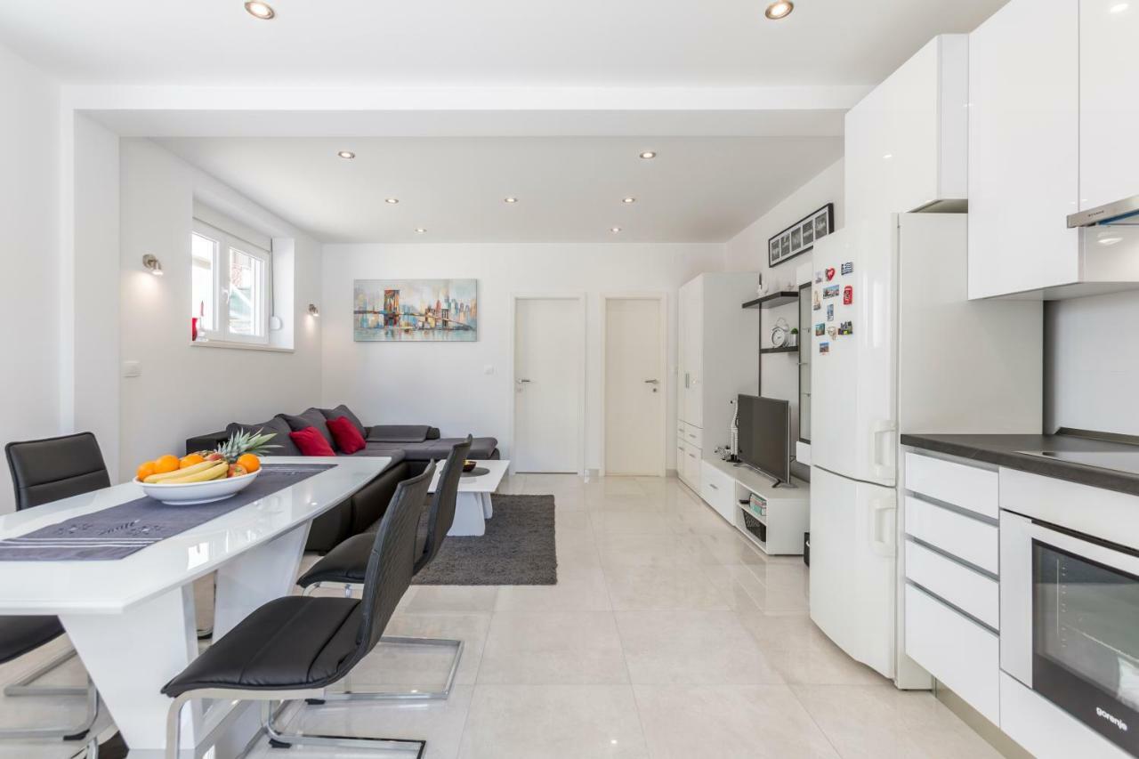 Apartments Amore Split Exterior photo